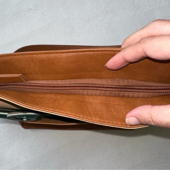 Universal Threads, Goods Co. two tone brown shoulder bag - Picture 7 of 14